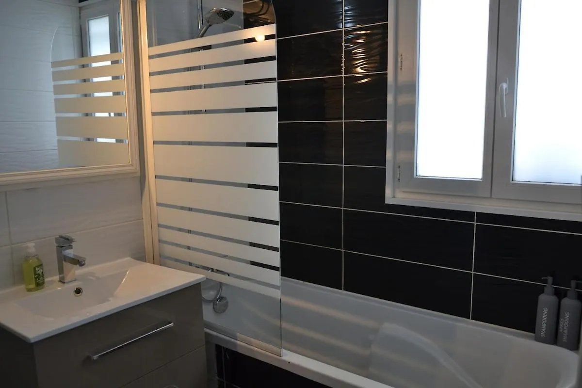 La Commanderie Secteur Calme Et Familial Apartment Echirolles